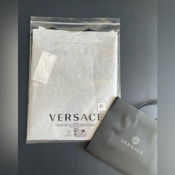 NEW VERSACE CRYSTAL LOGO T-SHIRT BLACK - Picture 3 of 13